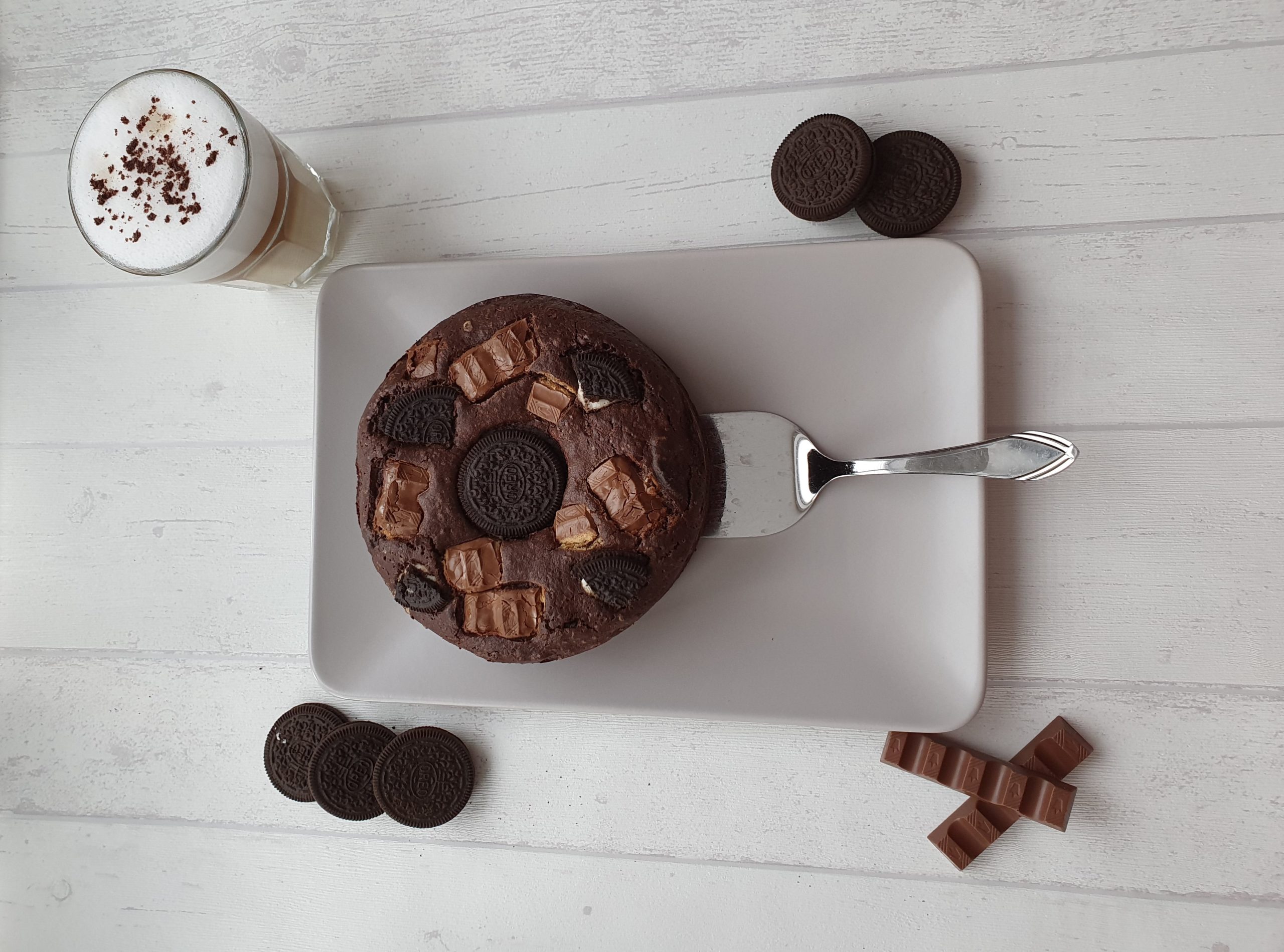 Brownie mit Kinderschokolade und Oreo